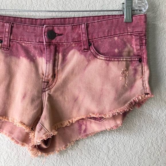 Upcycled BDG low rise dolphin shorts 27 red denim custom bleach dye - Picture 2 of 6